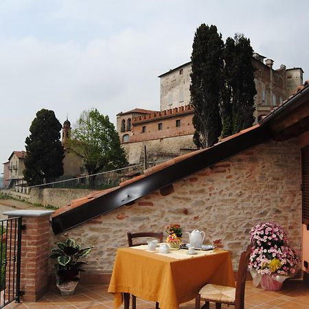 All'Ombra Del Castello Cigliè Exterior foto